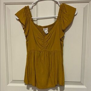 Chic Mustard Blouse with Ruffled Sleeves